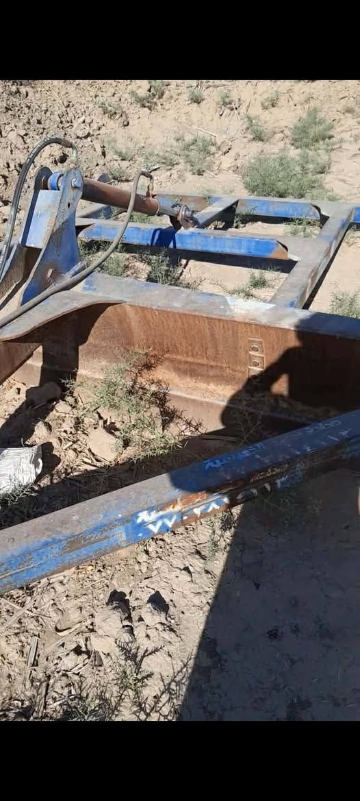السلام عليكم ورحمة الله اندي بليت للبيع 3متر جديد مشتغل 30دونم فقط السعر والاستفسار اتصل ع ال ***********
