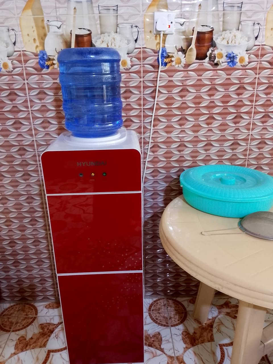 براد حار وبارد جيد جدا نضيف للبيع الكوت الشهداء تستاهل اليشتريه  بل المحلات  ٢٠٠  سعره  واني  اريده  ١٥٠  الاتصال على الرقم ***********
