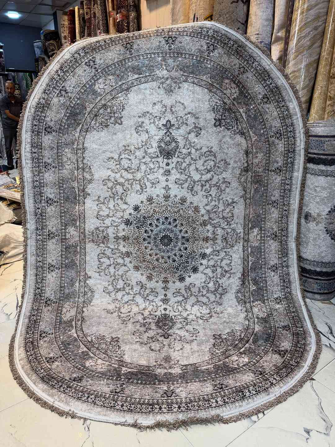 برلنت التركي الاصلي

الظهر جلد اصلي

قياس بيضوي 150-230

السعر 28,000 الف
