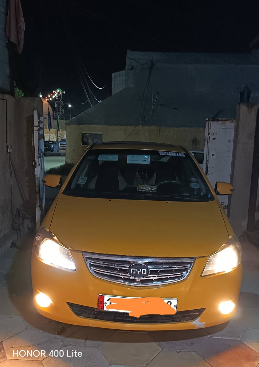 بي واي دي   G3 للبيع موديل 14 مصفره هيئه وغرامات بسمي ثاني يوم تحويل رقم صاحب السياره: *********** السعر 45 وبيهه مجال حك الجيه
