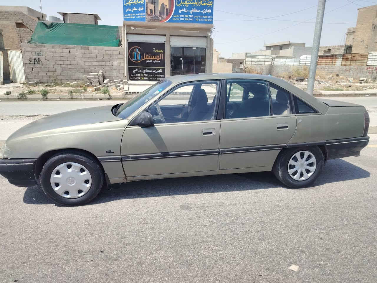 اوميكا حجم 20
محرك شـــــــــــــرط
گير شـــــــــــــــرط
طخم نظيـــــــــــف
قفل مركــــــــزي
وايرمنيه كلها شغاله
صبغ عام جماليه 
فتحة ســــــــقف
رقم انگليـــــــــزي
اني الشــــــرعي
شــــــــــــرط التحويل
الموصل /الهرمات
السعر 29 $وبيها مجال قليل
***********
