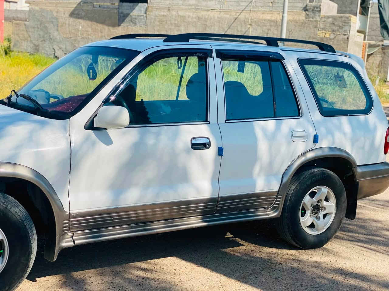 السلام عليكم
للبيع سبورتج2001ستيشن
سياره خير من الله كير عادي فور ويل مكينه 2000 مناقصه كلشي تبريد ثلج ❄️ صدر كله جديد تخم تايرات جديده سنتر جديد  قاعده فيت بم اصليه كامله  منضومه زنون ابيضّ دوشمه جديده ارضيه وكشنات رقم أربيل   سعر 56وبيه مجال للشراي مكان بغداد راشديه مال حسينيه 
***********
