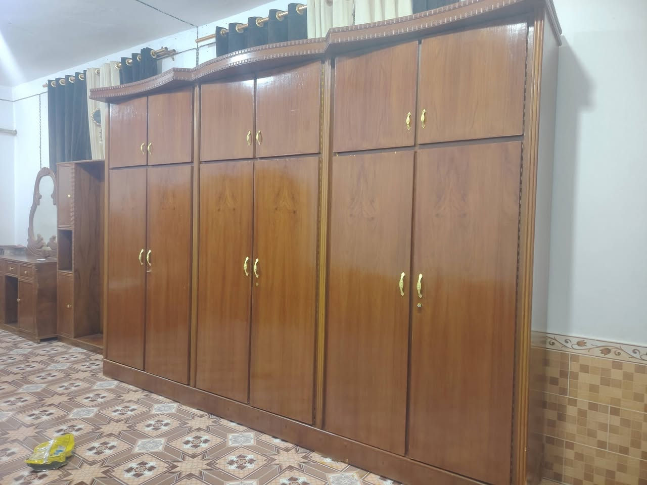 من رخصت لادمن السلام عليكم اخواني يوجد كنتور ست بوب السعر 500 وبي مجال التواصل التصال هاذي رقم *********** أو خاص
