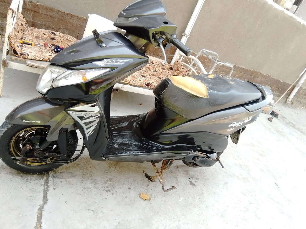 مستعجل هونده سرعه نضافه مشي حلو سلف هندر كهرباءيات كله شغال سعر 700وبي مجال ***********
