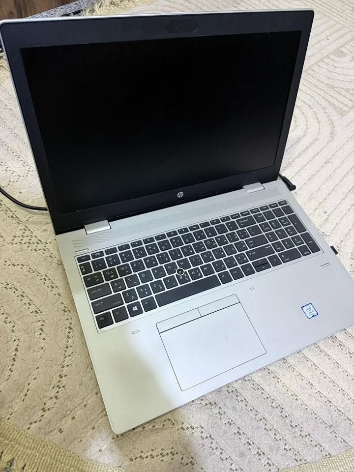 لابتوب hp
معالج core i7 8850H

رام 8GB

الذاكرة 1250GB

كرت الشاشة داخلي Intel(R) UHD Graphics 630

اي استفسار ‭***********‬

