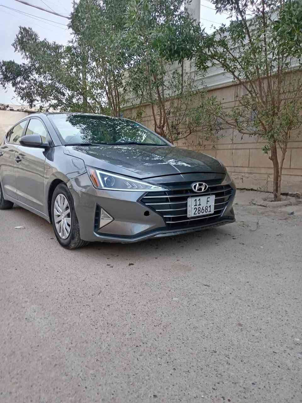 سلام عليكم النترا موديل 2019 وارد أمريكي حادثه جاملغ وبنيد بس الباقي مكفوله اليبل بدون تبديل وبيه سونار وين متريد وديه كير ومحرك مكفولات محرك 2000 دوش مكفول  كير ايتي صدر مامي خلفي جديد تخم تايرات جديد غرفته حلوه كهربائيات كله شغاله تبريد ثلج رقم بغداد نكليزي تحويل ثاني بسمي غرمات مصفره سنويه جديدا 118 وبيه مجال ماشيه 80 سياره ما بيه اي نقص نضيفه وخير من الله مكاني شهداء البياع ***********
