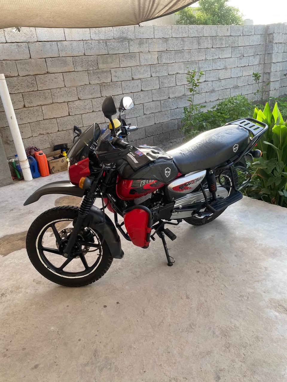 بوكسر موديل 23 رقم بغداد محوره مكينه 200 دايون الاصليه الشاصي كفاله من الكص واللحيم سنويه انكليزي
رقم عربي مكان بغداد تقاطع نهروان ***********
السعر 2300 وبيها مجال
