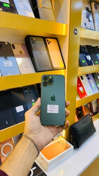 ايفون ١٣ برو ماكس • بطارية ٨٤٪ • مستبدل