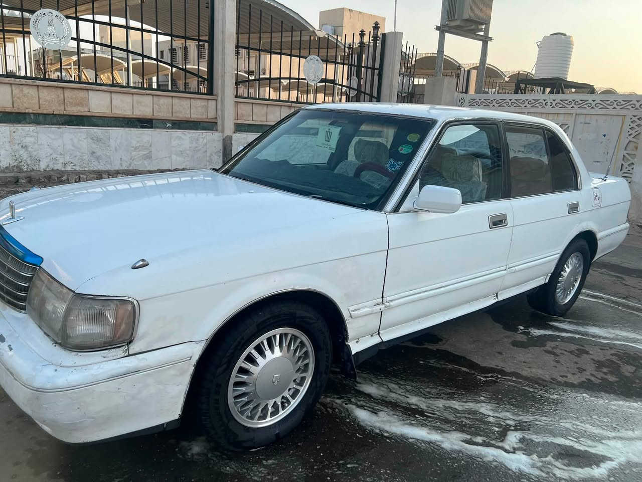 سلام عليكم ارنب للبيع موديل 93مكينه كير 2500 حداديه تخم تاير كهربائيات كلهه شغاله لايت زنون كصه قماره مكفوله من النقل سنويه 27 مشروع وطني شرط التحويل السعر 38 بيع او مراوس *********** بصره كرمة علي
