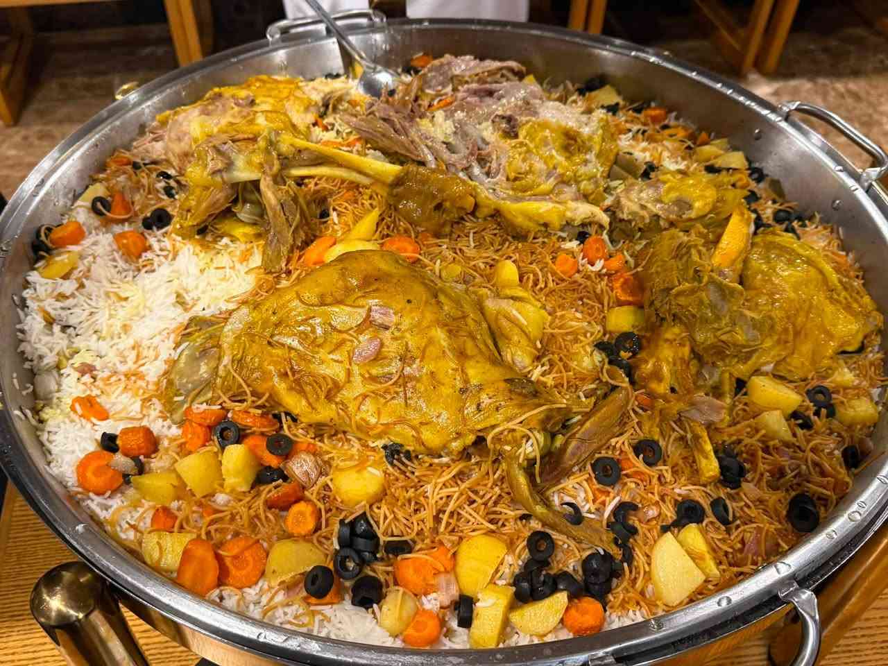 #التغطية_الصورية

تقديم وجبة الغداء لمعتمرينا الاعزاء 

شركة الكنانة للحج والعمرة
(حملات الحاج جلال الكناني)

الرحلة القادمة 
٢٠٢٦-٨-٢٤
         🔺المقاعد ممحدودة جداً سارع بالحجز 🔺

حملات الحاج جلال الكناني.. رفيقكم الأمين في رحلة الإيمان.
نحن نعدكم بتقديم الأفضل دائماً، لأن ضيوف الرحمن يستحقون أعلى مستويات العناية والتقدير.
احجز مقعدك الآن وكن جزءاً من رحلتنا القادمة.
📞 للاستفسار والحجز:

بغداد الكرادة داخل -مقابل ماكسي مول 

📱 ***********
📱 ***********

واسط النعمانية - مجاور مستشفى النعمانية العام 
⁠***********⁠
 ⁠***********⁠
 ***********
***********
