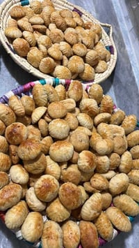 كليجة هشة وطيبة اليريد يحجز على الوتساب 07705558104 ويوجد توصيل