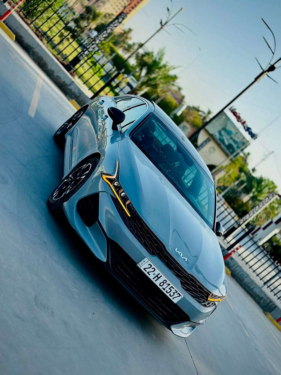 K5 gt line. 1600 T 
للبيع كي فايف موديل 2022

السياره استخدام نظيف جدا وترايها حلو السياره 
ماشيه 108000 كيلو متر حقيقي.  بدون اي خلل 

صبانه دوريه اول باول. تفاصيل كامله بالسياره. 
دهن اكسادو بانزين محسن فقط 

١- بانوراما طكتين 
٢- تبريد منفصل
٣- قياده اليه 
٤- بصمه
٥ - تشغيل عن بعد 
٦- رادارات. امامي خلفي جانبي 
٧ - نقطه عمياء 
٨- لد امامي خلفي 
٩-داخل احمر 
١٠-ضايفلها عزل جام درجه اولى مال حراره 
 والموصفات البقيه لليعرفلها جنايه الكي فايف 

مكانها بغداد. رقم اربيل باسمي تحويل مباشر  بدون اي وكاله 

لونها اسمنتي. بيها قطعه وحده صبغ. ( بنيد بدون ايرباك ) وبيها بارد جاملع امامي وشويه من الباب 

هذا كل الي بيها.  السياره ناصبه ومرتبه وجاهزه بدون اي نقص 

***********
