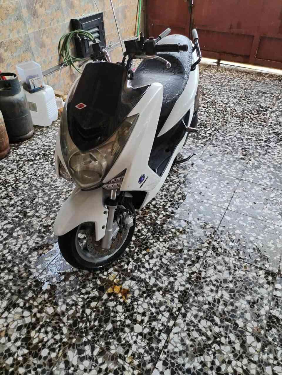 ما جستا  اس 2018   دراجه نضيفه كلش مكينه بلاديه  كفرات مصبوغه اثر شخوط صبغ ابيض صدفي
باتري جديد تاير جديد  لايت زنون هورن بوش بلادي جاي بيه
السعر مليون 450 وبي مجال ***********
