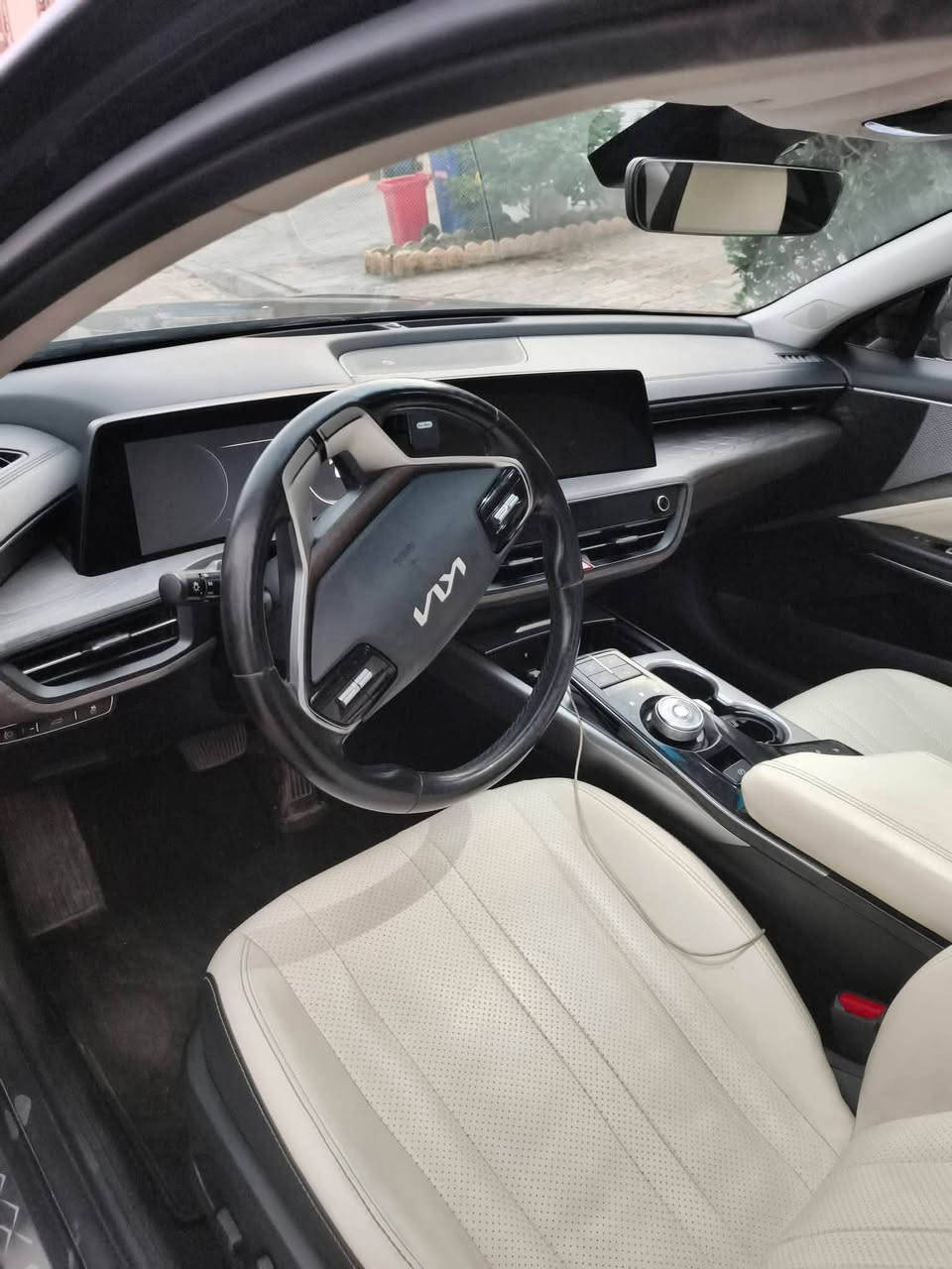 ‏Kia k8
‏موديل ٢٠٢٢ وارد كوري

‏بانزين محرك 2500

‏فول مواصفات عدا السلايد روف

‏بصمة

‏دخول ذكي 

‏اشاير ترحيب 

‏فول رادارات 

‏تحديد مسار 

‏قيادة ذاتية 

‏توقف ذاتي 

‏صندوك ذكي يفتح عند الأقتراب 

‏داخل ابيض ملكي 

‏بدون حادث بدون صبغ بدون بارد كلين السيارة 

‏انطخت داخل العراق بجاملغ السايق وبدلتة 

‏رقم بغداد ب اسمي 

‏للأستفسار ***********
