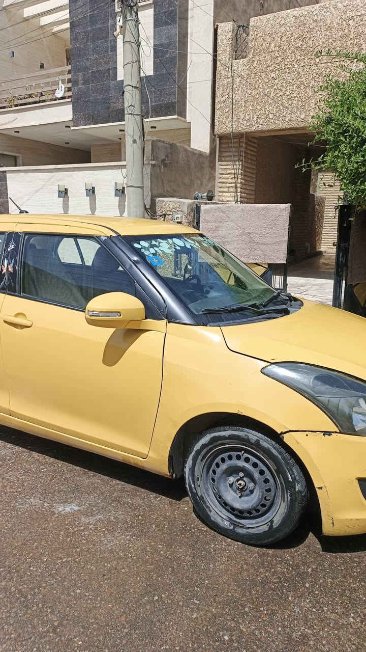 سوزوكي سويفت 2014 رقم انكليزي
كلشي بيها شغال فقط المحرك صار بي تبخير 
سنويه بأسمي لل 2030 مكاني بغداد سعرها 48 بيها مجال 
***********

