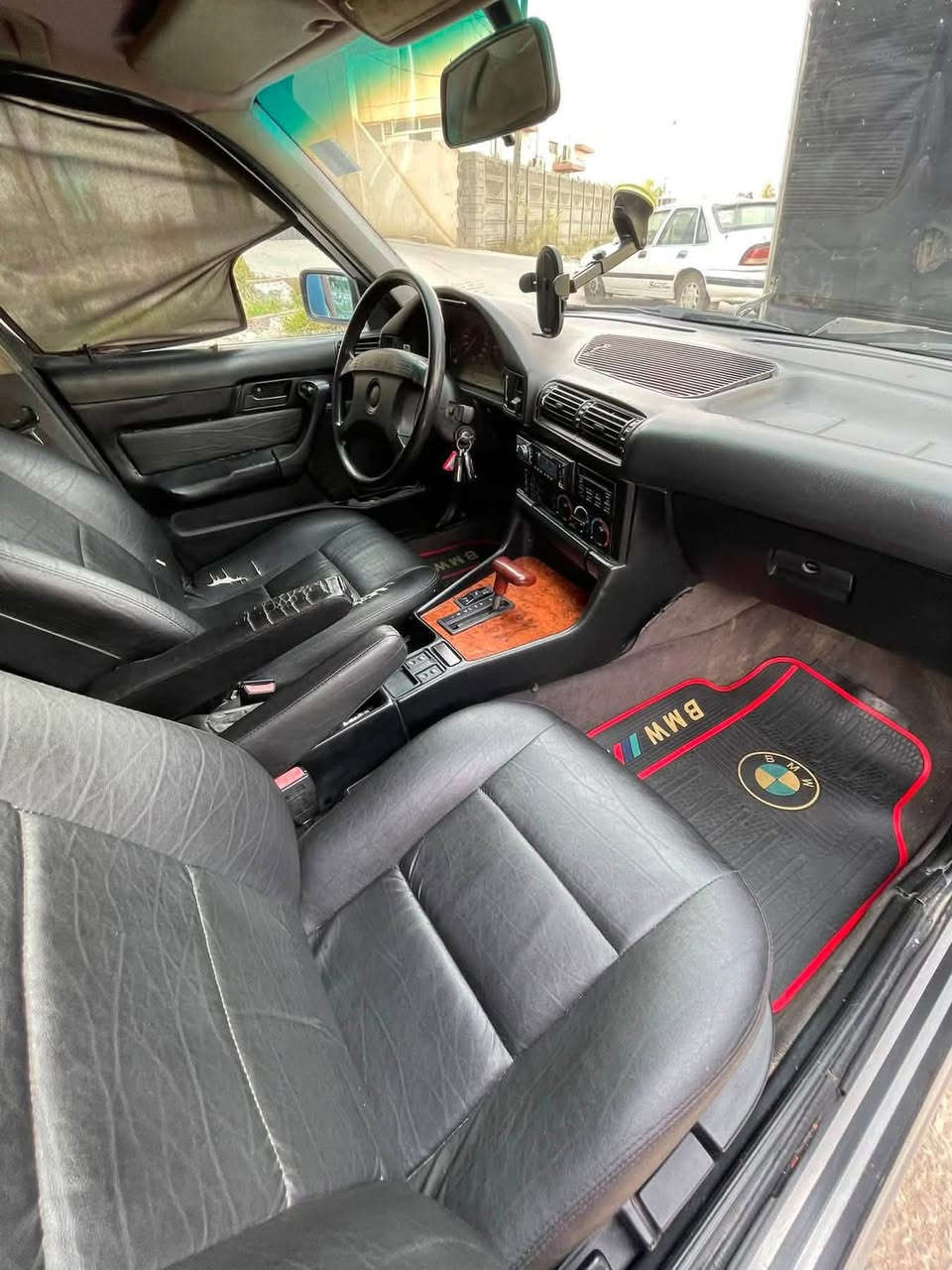 الهم صلى على محمد والً محمد🧿�ً ا BMW 525 مسكر فانوس
مكينة وكير 🆕 خير من الله 

1-سلايت روف / منضومه زنون

2 -جام كهرباء ⚡️ 

3-موديل سياره 1993 اصل

4-تحويل مباشر مشروع وطني 🧩

5 -تبريد ثلج ❄️ 

6-غرفه جلد  مع بطاين ابواب 🤍

7-صبغ جماليه ومكفولة من شرعيات💎

8-سياره بدون اي ضرر لاكص ولا ضربه 

9-جاهزه تخم تاير 

10-كهربائيات كلهة شغالة بلادي  ✅

11-سنتر لوك شغال بلادي 🔐

12- ضفيرة بلادية زلغ مابيهة وماكو اي جطل 

13-باتري جديد 🔋+تخم تاير جديد  

السعر 53 ورقه قفل بيع فقط )

رقم الهاتف ☎️ ‭***********‬

الموقع 📍بابل حله
