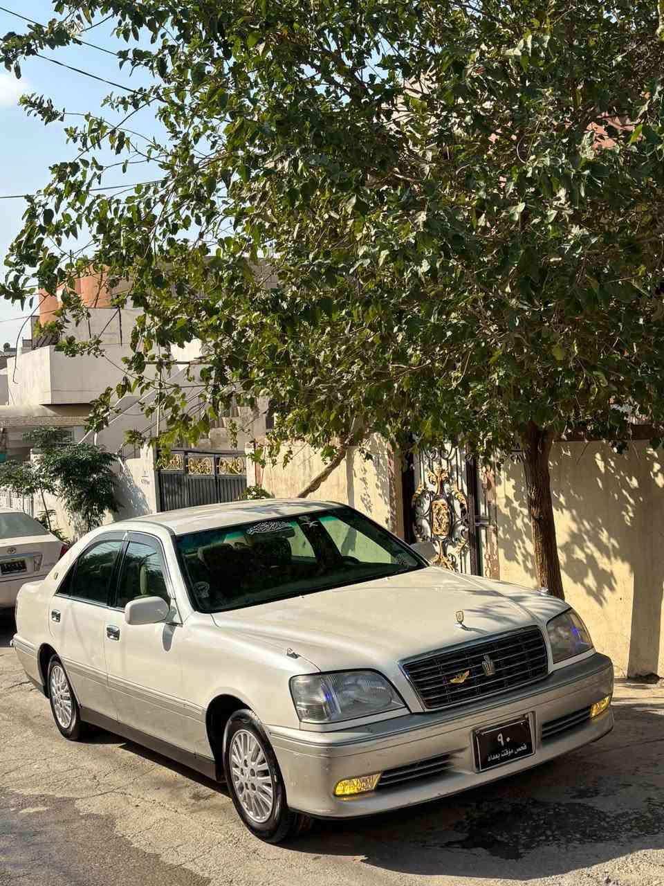 مەلیکە ٢٠٠١ • ڤڤتي • رقم نجف