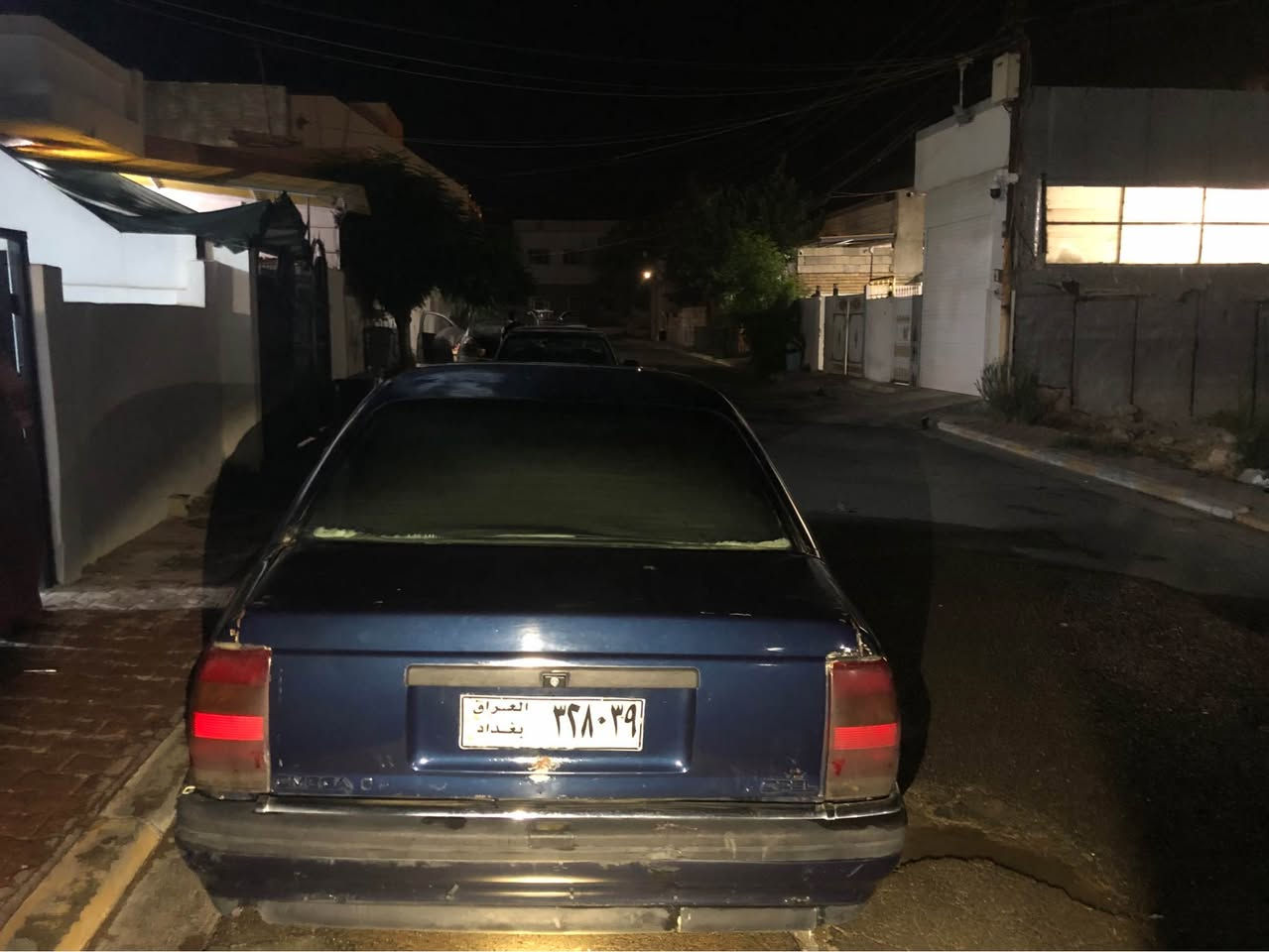 سةرةتا بةناوي خواي گةورة)  قروشتني خيرا ئةم گولا جوانة بو فروشتن ئارمي بلستيك سليماني موس براوة بةشةرت جوار تايةو ويلي شازي لةژيرة كارةباي مةزبوتة لايت زينون نزم زةرد بةرز سپي بةرگة كوشن تازةي كةرويشكية مةكينةي لوك ئةوروپي لةسةرة دوو رؤژة سةرم خستوة بةنزين زور كةم دةخوات لةقوةتي خوي بيزارة سلف ديلامو ماگنيت لوكن سةيارةكة جايزة (***********)سعري 12$مةجايةي برايانة السليمانية, العراق
