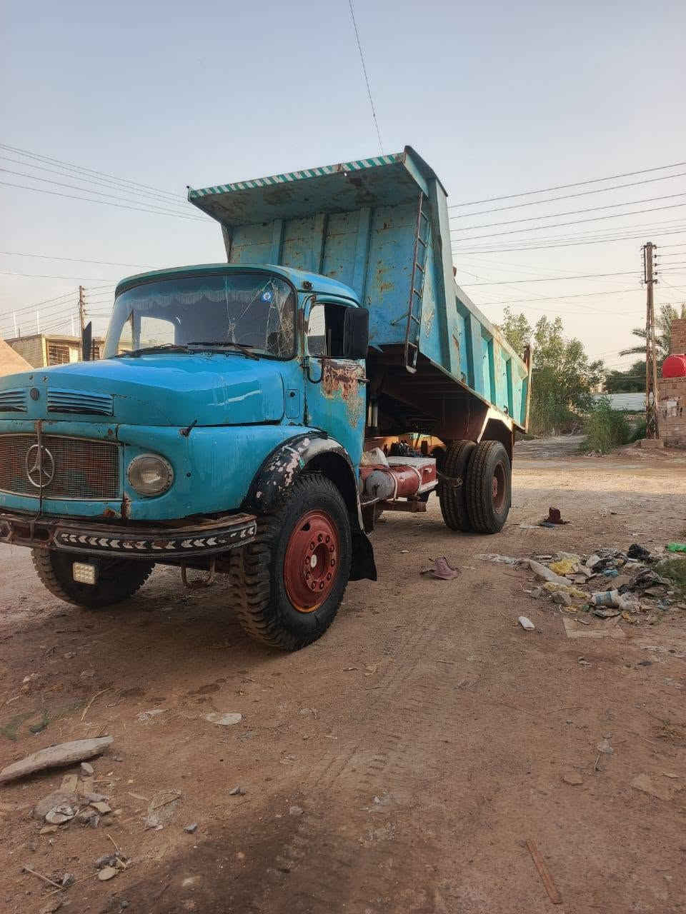 أهلاً وسهلا بكم في معرض الاحلام ✨
معرض_الاحلام_البيع_وشراء_المعدات_ثقيله🚛🚜🏗

للبيع تك م1969

محرك 55

كير 25 

بدي عمل 

شاصي نضيف 

سياره جاهزه للشغل 

السعر 25 مليون 

السعر والستفسار ***********☎️اثير الفهداوي 
ــــــــــــــــــــــــــــــــــــــــــــــــــــــــــــــــــــــــــــــــــــــــــــــــ
تابع صفحتنا ليصلك كل جديد! 📢
أهلاً وسهلاً بكم في معرض الاحلام ✨
يقع معرضنا في الفلوجة، ضمن منطقة المعارض، على الخط السريع. نحن متخصصون في بيع وشراء سيارات Mercedes Benz.
للاستفسار، يُرجى التواصل معنا على الرقم:                   ،، ***********📞📲
اثـير الفهداوي  ✨
