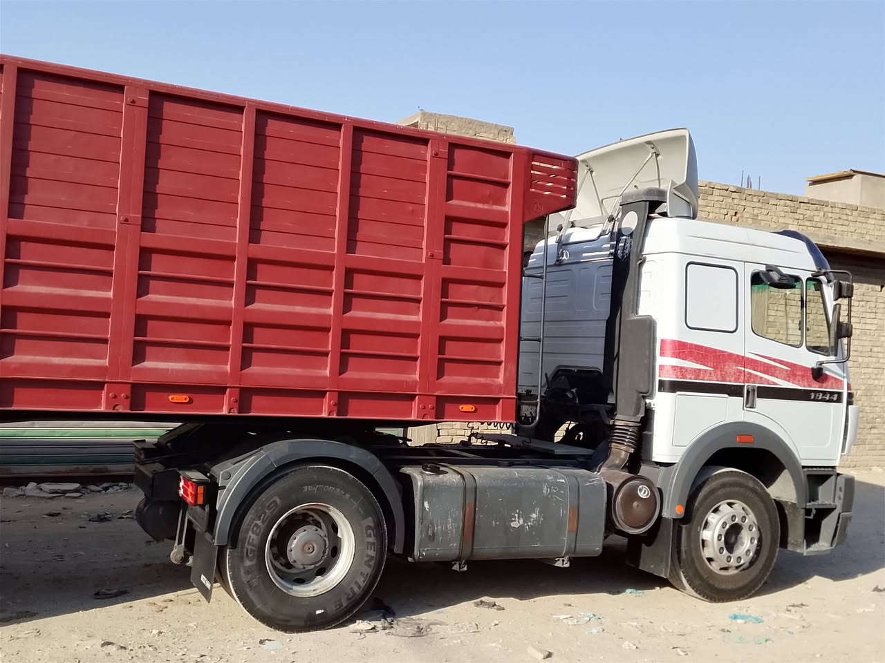 سيارة موديل 95جاهزة اللعمل مكالف بل نشار ***********
