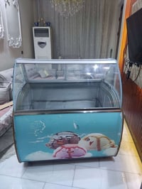 عارضه آيس كريم 12 بلنكه في بغداد سعر 750 الف 07721098385