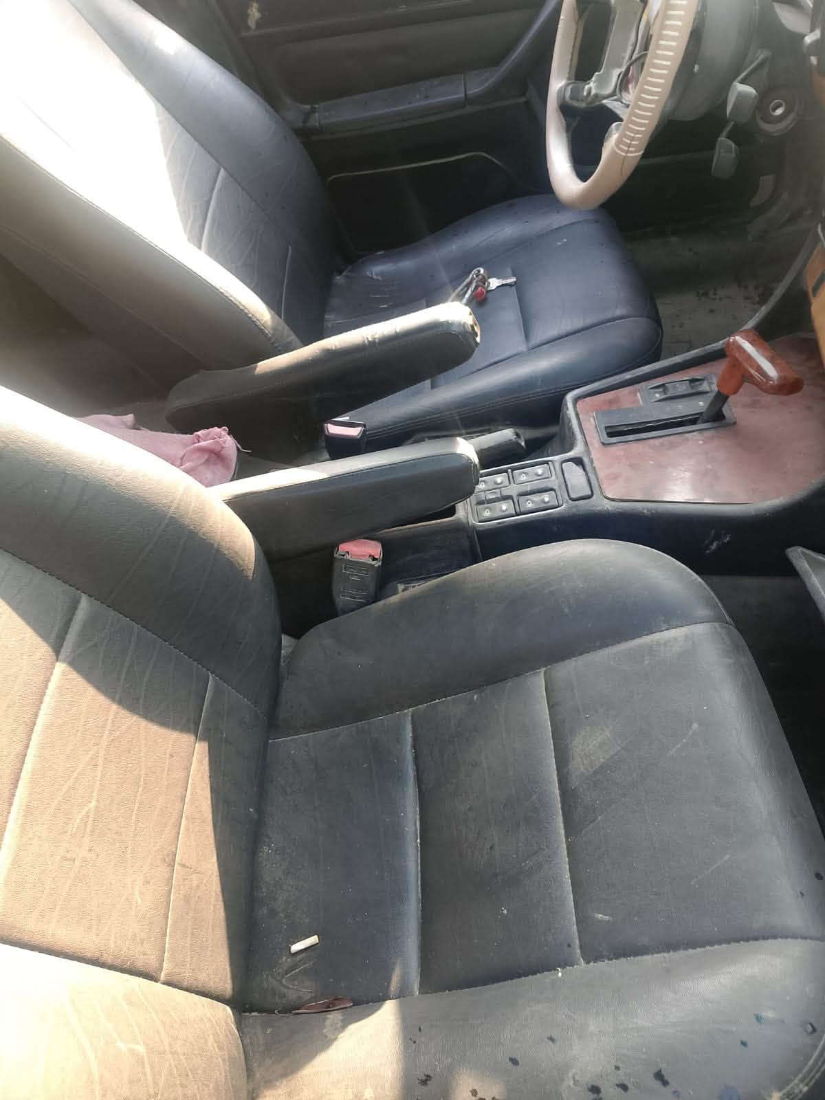 740iL
مكينه 40 جديده كير تمساح 
رقم مثنى تحويل شرط 
بجم تريض باب طويل 
دبل جام دبل ايرباك 
تخم تاير ويل خليه حداديه جديده 
سيارة بدون حادث عليه گشر ضربة جاكوج مابيه 
كهربائيات كله شغالة  
غرفه جديدة كشانة كهرباء سياره متعوب عليه 
بس عندي دوام وهملته بيه مشكلة تحرك ثالث 
ابيعه ع وضعه

السعر ٢٥ قفل قفل قفل
***********
