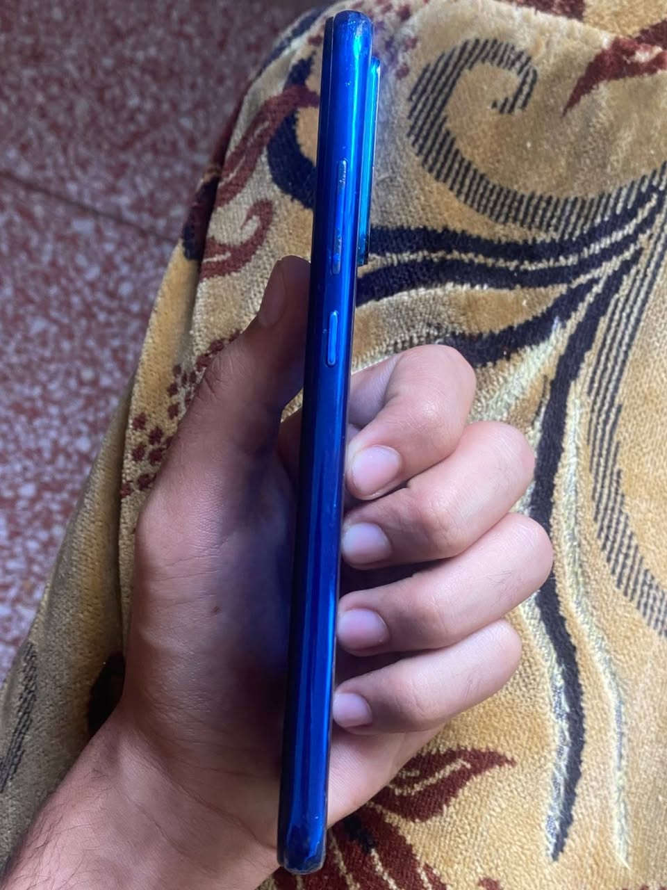 تلفون للبيع تلفون ريدمي 8 مبدل شاشه نوعيه ممتازه كلشي شغال بي سعره 75 او بي مجال مكاني بابل استفسار ***********
