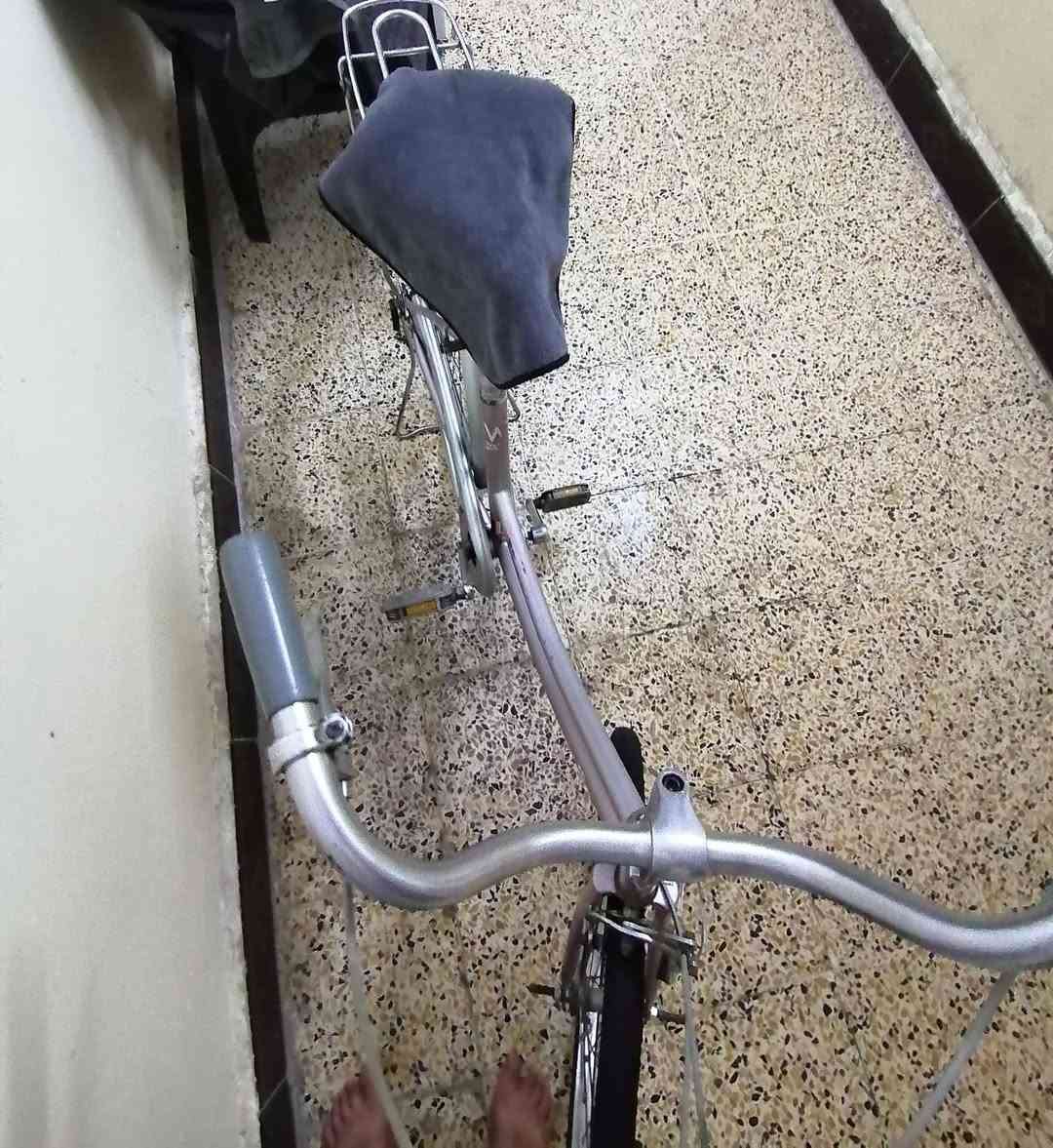 اللبيع 60 وبيها مجال جوابه البارحه شديتهم 
*********** بي واتساب
متواجد خاض
