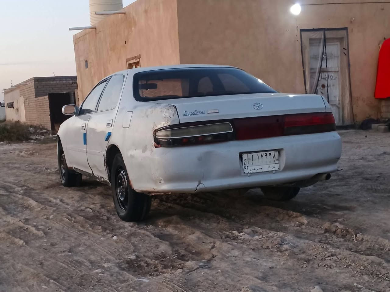 السلام عليكم 

كرسته للبيع مكينه وكير 2500 كفاله حداديه وتايرات نص عمر رقم ذي قار سنويه منتهيه 
(علما ان السياره نقل جثه راعيه موجود شرط التحويل) جاهزه وشغاله كهربائيات شغاله 
ناصريه مركز 
السعر 21 وبيها مجال 
*********** للاستفسار
