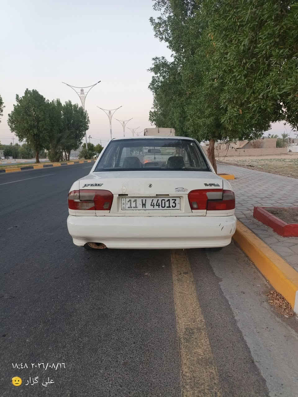 السلام عليكم للبيع 
براتون 2005 رقم بغداد تحويل ثاني يوم 
كير اوتو 
محرك وكير كفاله 
صدر امامي خلفي جيد جداً 
سيارة حلوة وجاهزه 
السعر 38 وبيها مجال قليل جداا 
عنواني ديالى بلدروز 
***********
