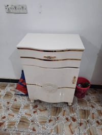 غرفة نوم للبيع ب ٧٥٠ للاستفسار 07809822247