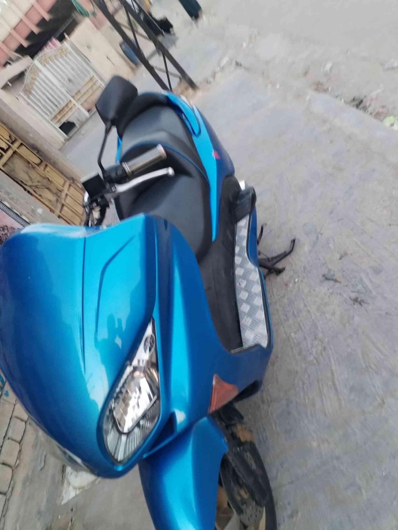 سلام عليكم دراجا فورزا صفر تسعه  دراجا جاهزا من كلشي بلاديا مكفوله من كلشي الدراجا جاهزا ماذب ربع عليها العنوان بغداد حي نصر ***********
