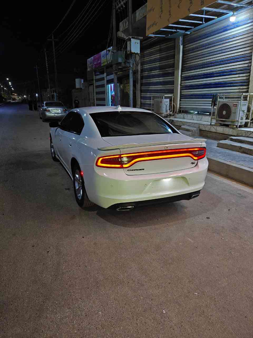 سلام عليكم جارجر 23اصل رقم بغداد ماشيه 50mسياره تفاصيل واتساب *********** سياره SXTكشنات حضن
