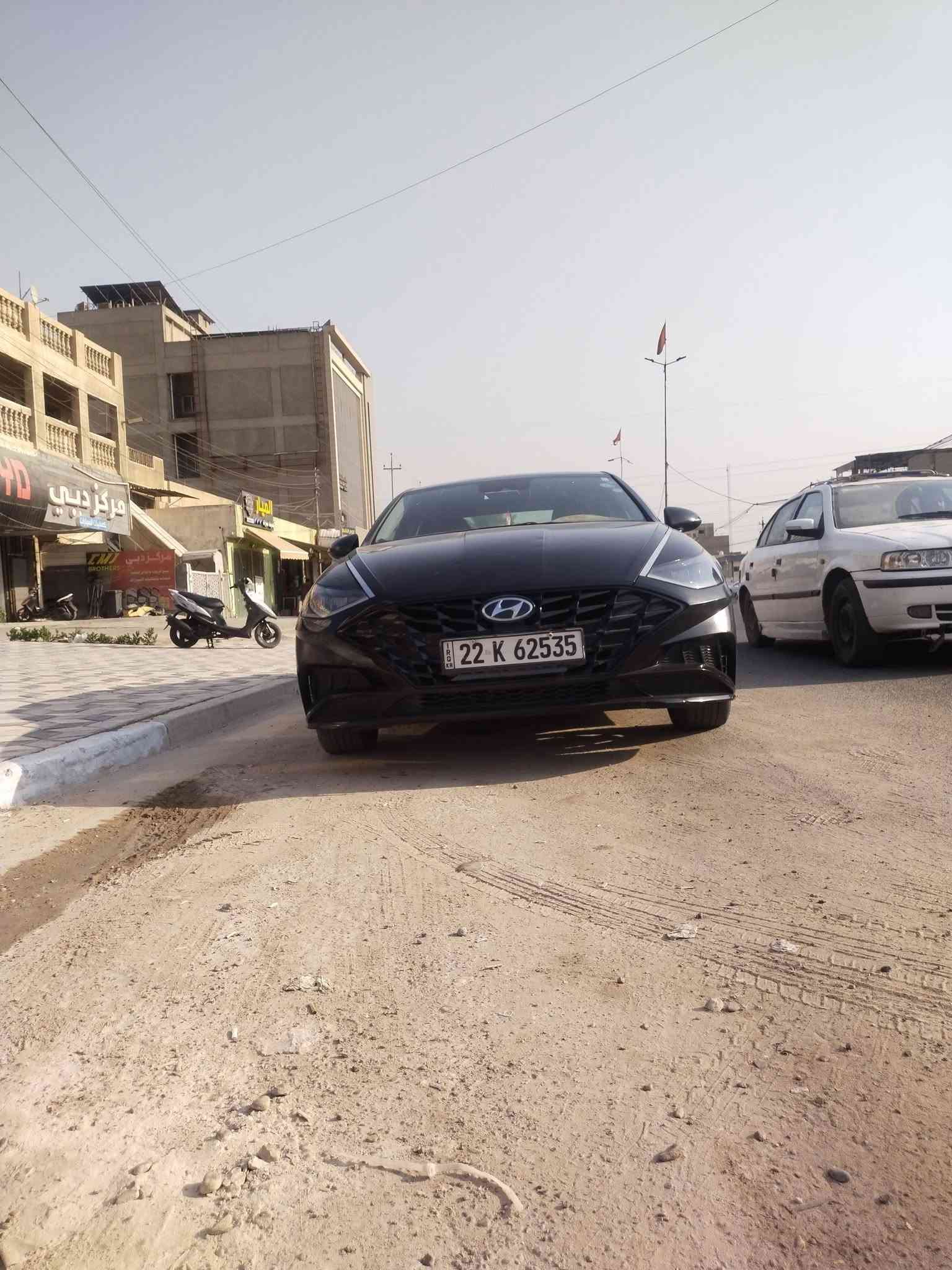 سلام عليكم
سوناته 20 
مكفوله  وارد امريكي 
***********

نص مكتوب في الصور:
- Hyundai Sonata Sel 2020 Black 2.5L 4 vin: 5NPEL4JA4LH001977 9446mi Final bid: $8300 Auction: Copart SOLD Lot number: 50403780 Date of sale: 02.03.2021