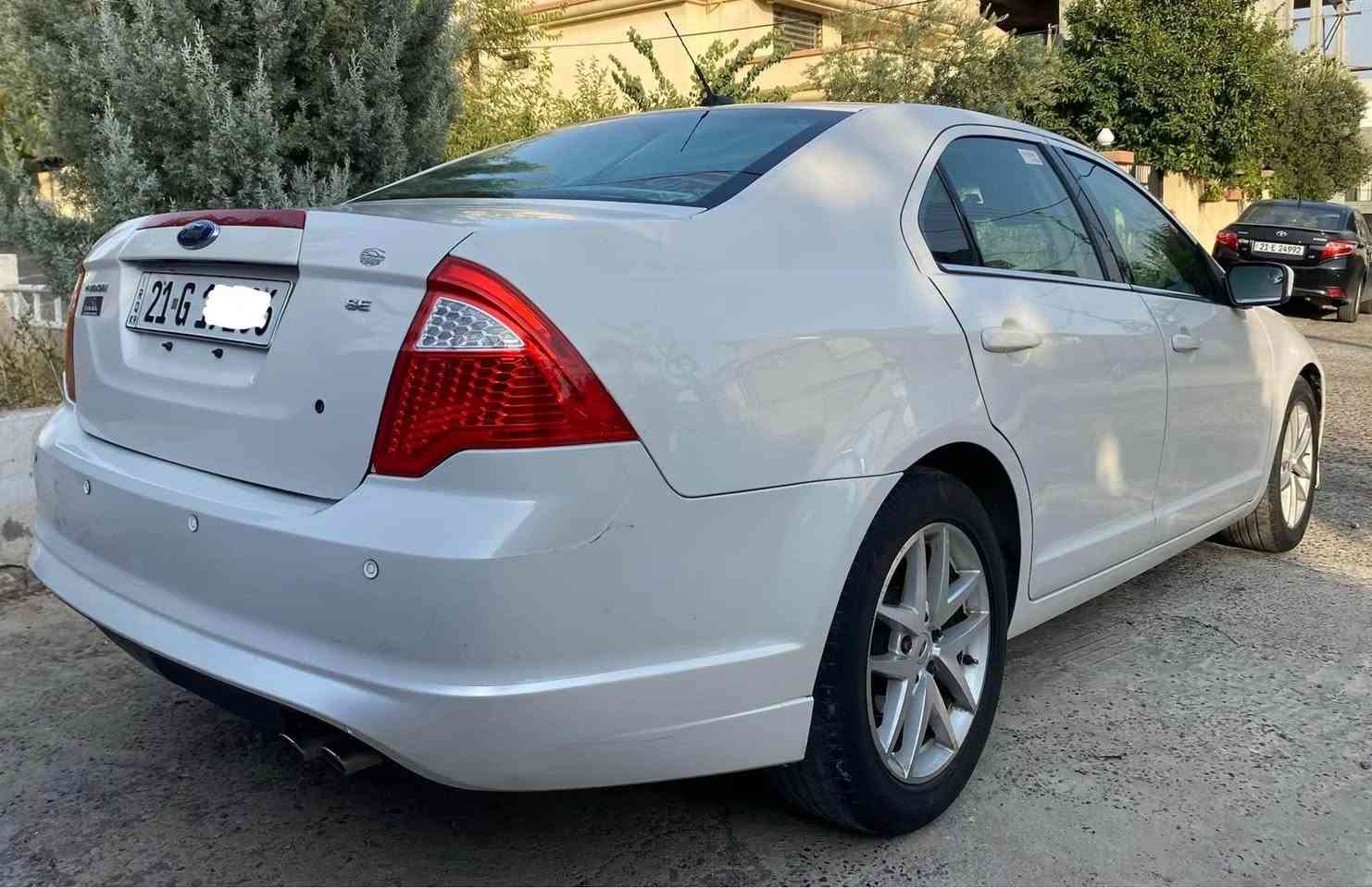 Ford fusion 
مواسەفات SE ٢٠١٠
بێ بۆیاخ  ،  ناوزەرد
گێر ئۆتۆماتیک
چوار جام کارەبا
حاسەی بەگ 
سیستەمی سەوتی SYNC 
مەکینە ٢.٥ چوار پستۆن (مەرغوب)
هەموو گیانی بەشەرت 
چوار تایەی تازە کامل سێرڤس کراوە
تەبرید سارد و گەرم 
سعری ٩٥ $ گەڵاو معامەلە
***********
***********
———————————————————————— السليمانية, العراق
