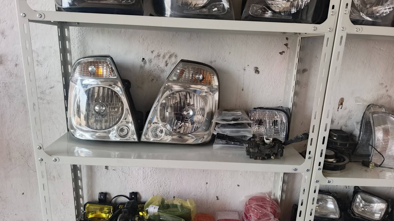 السلام عليكم 
يوجد لدينا كافة قطع غيار السيارات الكوريه كاز 
تواصل والاستفسار ع ***********
