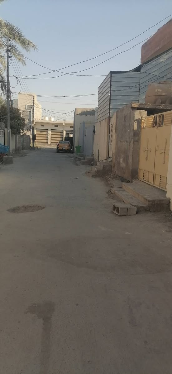 مكلف بالنشر دارللايجار المساحه 100 يتكون من غرفه وصاله ومطبخ قرب نوري المختار الدواسر قيمة الايجار 150 الاستفسار الاتصال ع الرقم ***********
