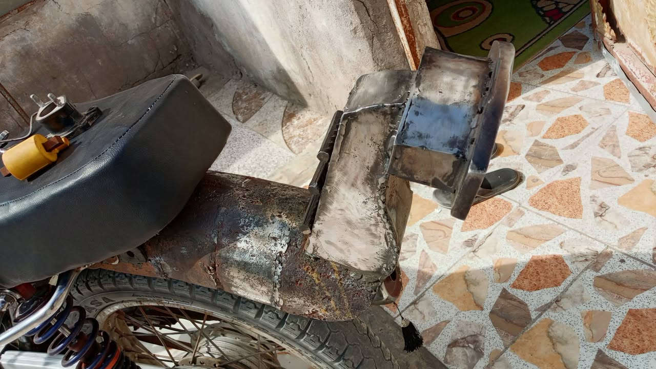 غراض للبيع شوته رياضي+دوسه كلج رياضي+سكان+تانكي+تاير ويل رياضي ب50/ونزال باكستاني ب35 لوحده مو من ضمن هذني الأغراض ***********
