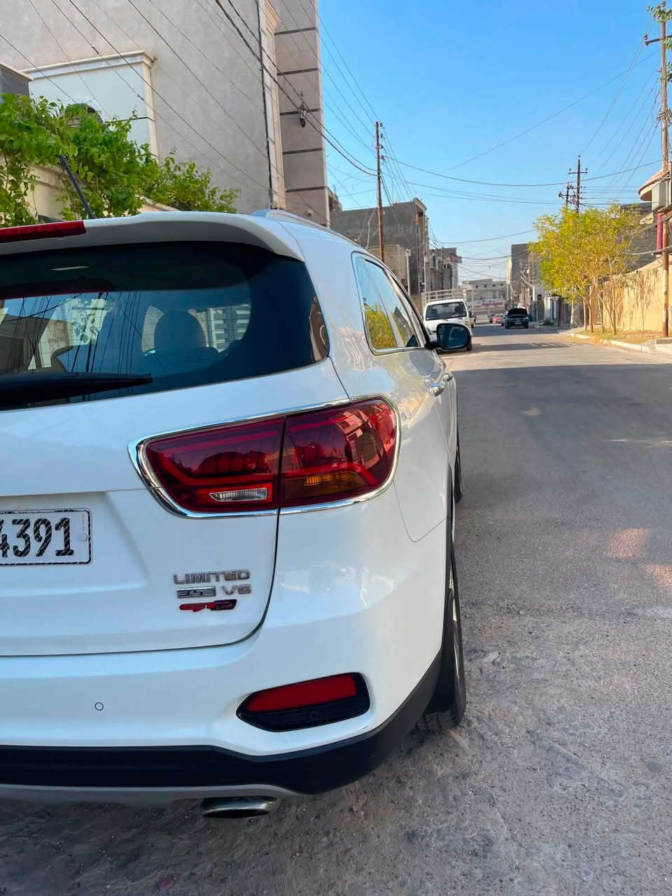 سورنتو  نضيفة سعر 241 موديل 2018 بغداد فول مواصفات 1/1  للتواصل ‭***********‬
