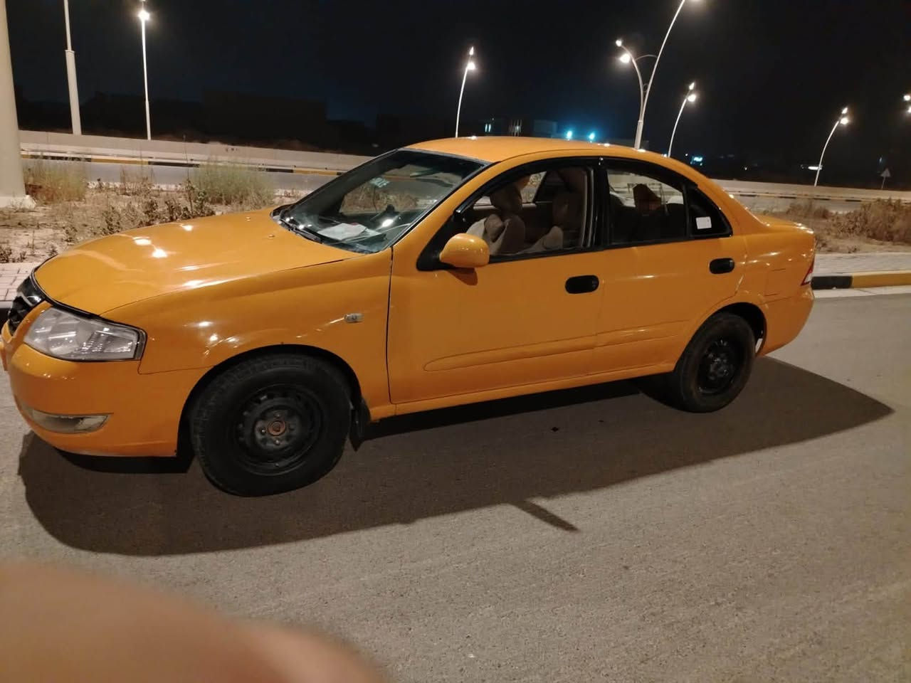 سني للبيع ٢٠٠٨ رقم بغداد السعر ٦٢ وبيها مجال لا تصال ***********

