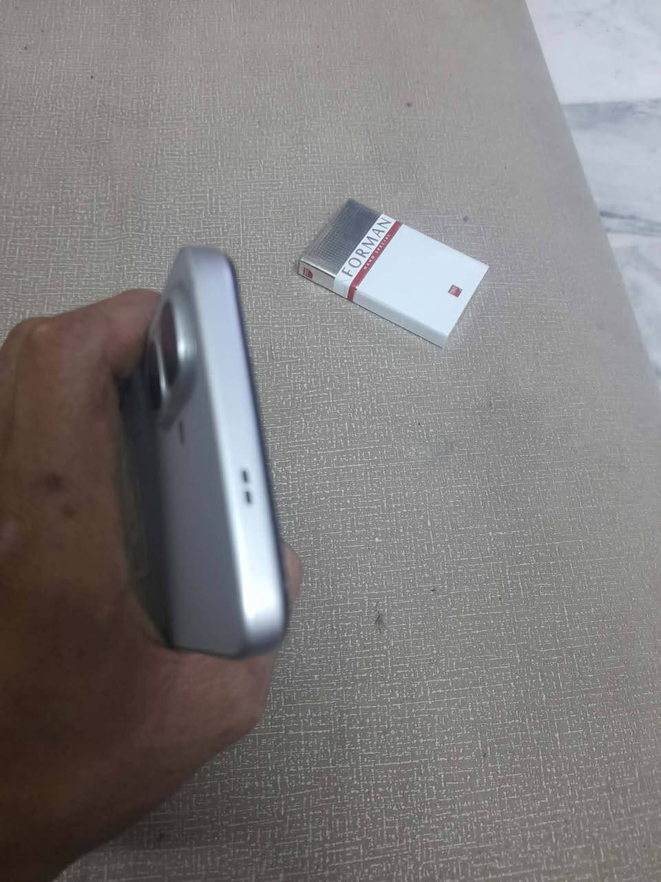 سلام عليكم عندي جهاز جديد معنه كلمه ذاكره 128 شاشته جبيره وكشخه وحلو شخط واحد ما بي لزكه مال شركه بعده بي ليوره سكني بغداد بل كفات يم لشماعيه سعر جهاز 150 ويرهم مراوس رقم تليفوني ***********
