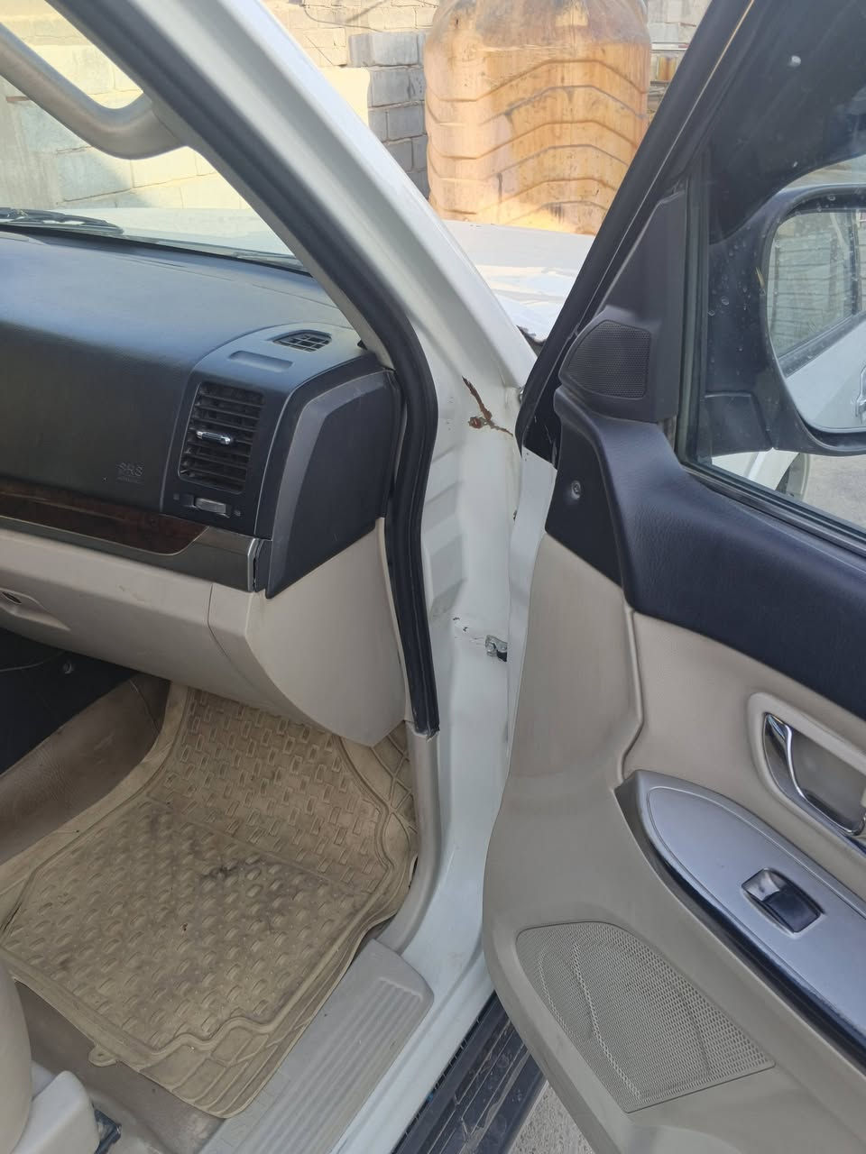 السلام عليكم باجيرو موديل 16 بيه 3قطع صبغ سياره فول حبتور السعر 140
***********
