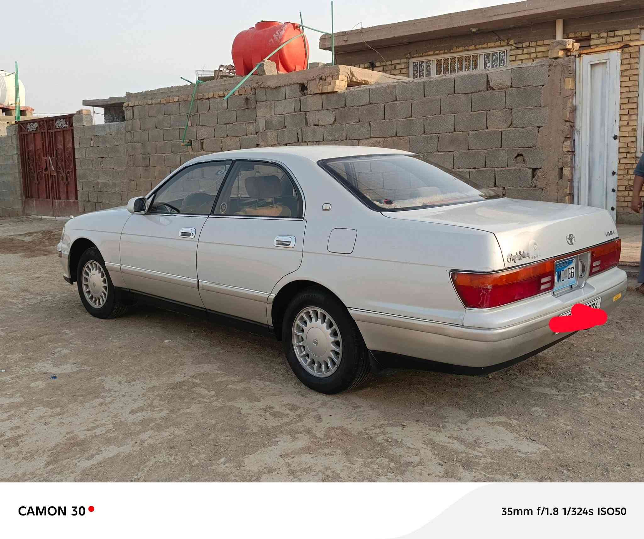 السلام عليكم
كراون بطه موديل 1993 لؤلؤي(منفصل ) 
سنويه 2030
گير ومحرك 2 ونص جديد بشرط 
سياره صبغ مابيها مكفوله كفاله عامه من ضربه وصبغ 
تبريد ثلج  خلفي أمامي + ثلاجه❄️
مرايات جنبيات شفط 
سنترك لوك 
مسجل + سيدي قرص
تخم تاير +سبير جديد
باتري جديد نزولات وبلكلات جديد سياره مسوي عليها ايدامه كامله + حداديه 👍
كهربائيات كلها شغله 
مكفوله من كصه ونقل جثه وكل اصولياتها القانونيه
رقم ديالى نكليزي بأسمي تحويل ثاني يوم وين ما يعجبك داور
ترايك وين ما تريد
مكان ناصريه قضاء الفجر 
السعر 65
📳رقم تلفون:  ***********
***********

نص مكتوب في الصور:
- CAMON 30 35mm f/1.8 1/370s ISO50
- CAMON 30 35mm f/1.8 1/324s ISO50