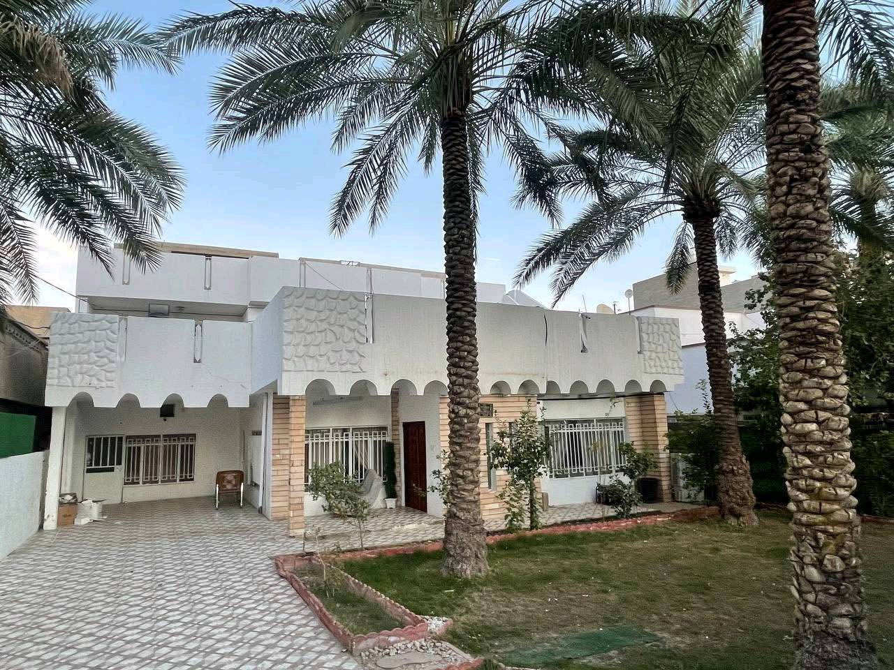 دار للبيع

دار للبيع مساحة 375  العنوان  حي المعلمين فرع عيادة عباس المجبرجي واجه 15 نزال 25  طابقين

الطابق الأرضي استقبال هول صالة غرفة نِـۆمِ مطبخ صحيات

الطابق الثاني غرفتين نوم صالة صحيات

استفسار اكثر ***********
