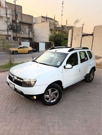رينو داستر 2013  الرقم الجديد هزة وسنويه جديد  السياره بيها جاملغ امام...
