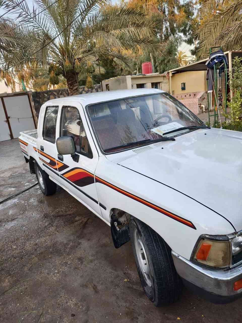 سلام عليكم بيكم تيوتا موديل 96 رقم قادسيه انكليزي باقي على الاستلام بسمي شرط التحويل مكينه كير اكسل شواصي كفاله تخم تاير جديد مصبوغه فرن حراري للجماليه مكاني بابل الحله 
السعر 55 وبيهة مجال رقم الموبايل ***********
