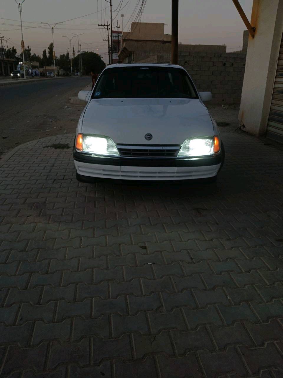 سلام عليكم اوبل اوميكا للبيع موديل 1991حجم 2.0 
كير عادي مكينه جديده لاتنقيص ولاتبخير شرط علفحص رقم انبار انكليزي مشروع وطني بسمي لل29 تحويل ثاني يوم مكاني صلاح الدين الدجيل السعر 30 وبيها مجال بسيط مو شراي لاتعبني رقمي *********** اتصل وتشلع عيوني