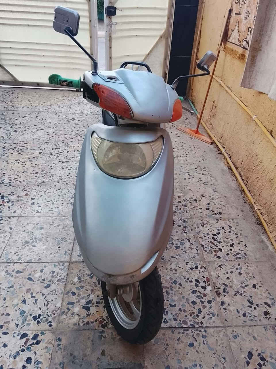 سبيسي • ماليزي • نضيف