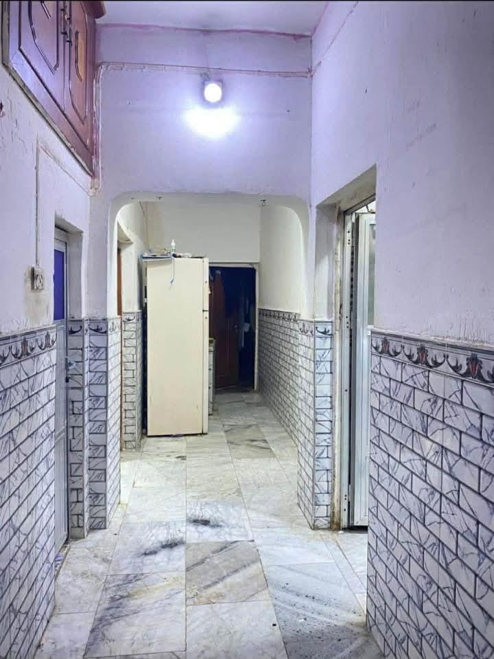 🏡 بيت للبيع في البصرة – أبي الخصيب
📍 الموقع: أبي الخصيب – شارع الإطفاء

📐 المساحة: 256 متر

📜 الطابو: صرف عرصه

🏠 البيت: طابقين

🔹 الطابق الأول:

• غرفتين: 4×4 و 5×4

• صالة 8×4

• ديوانية 4×4

• طارمة

• كراج

• حديقة خلفية

• مطبخ

• صحيات

🔹 الطابق الثاني:

• 3 غرف

• غرفتين 6×4

• غرفة 5×4

• صالة

• صحيات

💰 السعر: 160 مليون

🔸 قابل للتفاوض وبوجود مجال للجادين

📞 للاستفسار والتفاصيل: ***********
