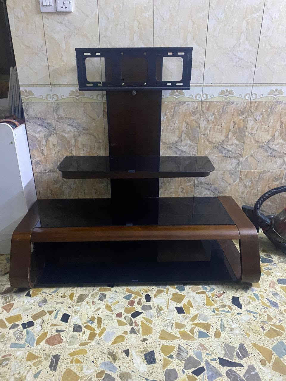 اثاث للبيع الاسعار على الخاص او الاتصال على هذا الرقم *********** واتساب العنوان بغداد البياع
